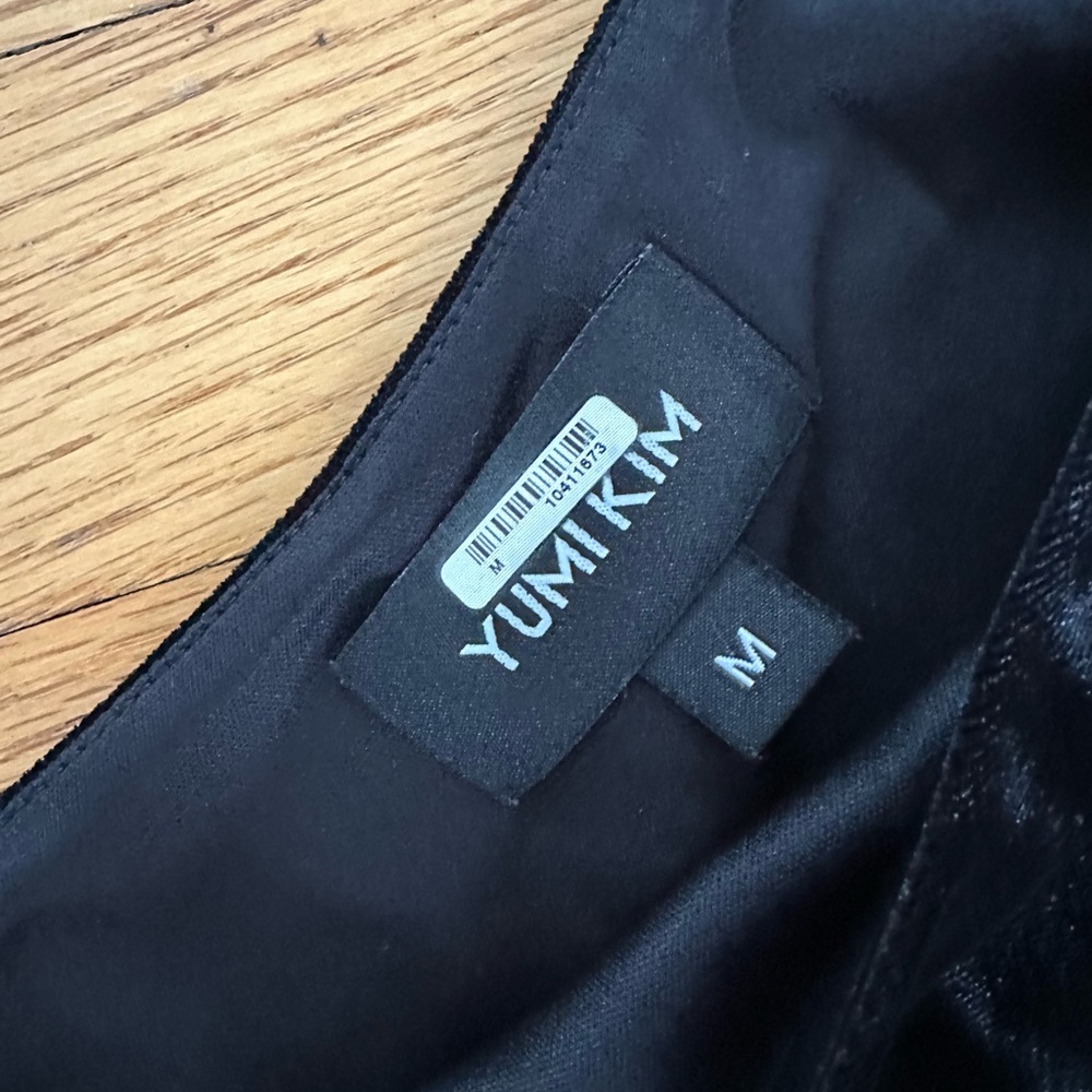 Yumi Kim Black Velvet One-Shoulder Jumpsuit - Picture 7 of 8